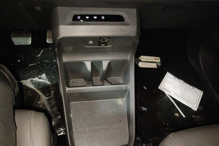 Used SAIC MAXUS Dajia 7 2024 Revised Version Super Hybrid Long-Range Edition Enjoyment Version Gear Lever