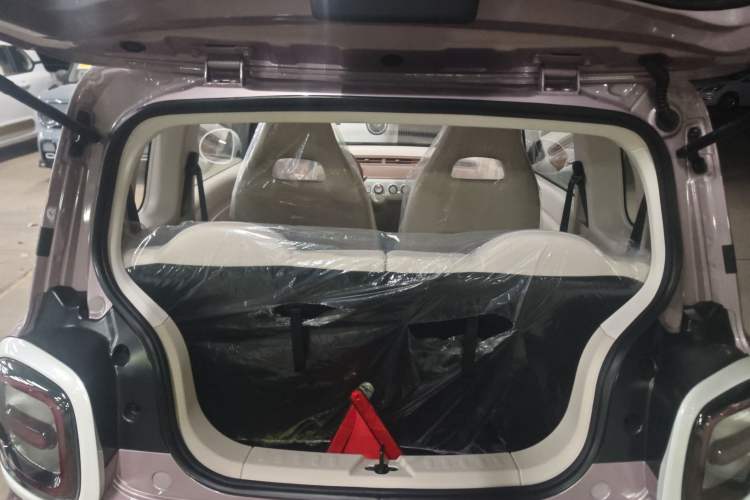 Used Bestune Pony 2025 222km Range Agile Horse Trunk