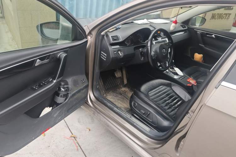 Used Volkswagen Magotan 2012 Revised 1.8TSI Luxury Version
