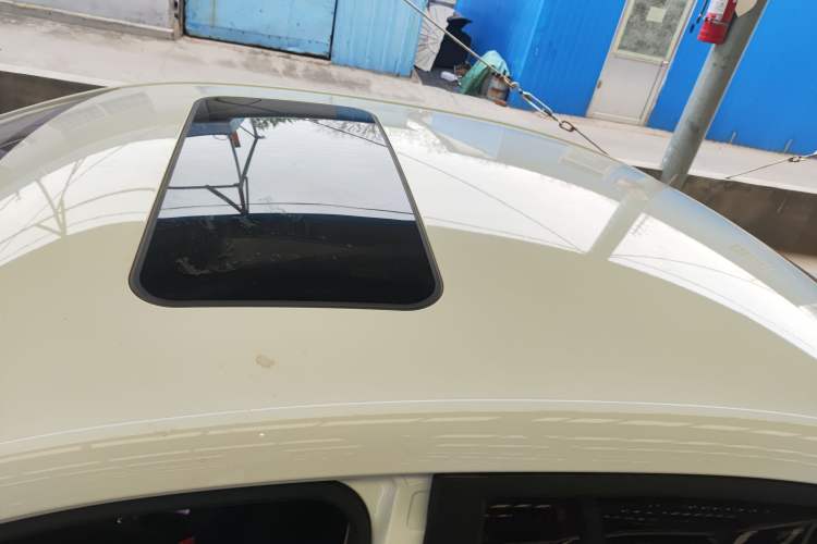 Used Roewe i5 2020 1.5L Automatic 4G Connected Linghao Edition