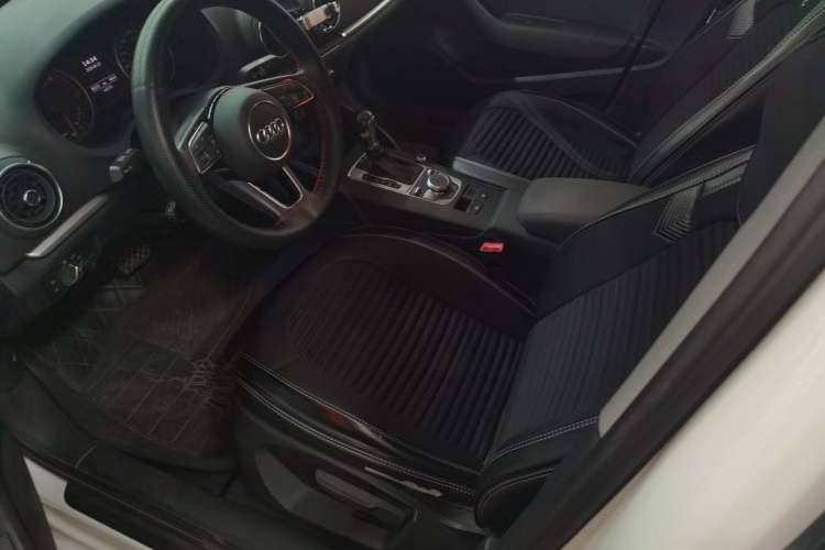 Used Audi A3 2020 Restyled Limousine 35 TFSI Ambition Version China VI Left Front Seat