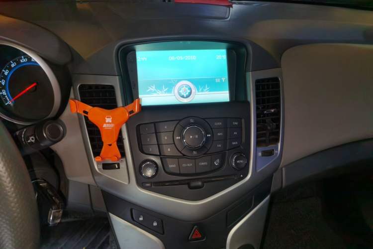 Used Chevrolet Cruze 2013 1.6L SL Grand Edition Automatic Audio And AC Panel