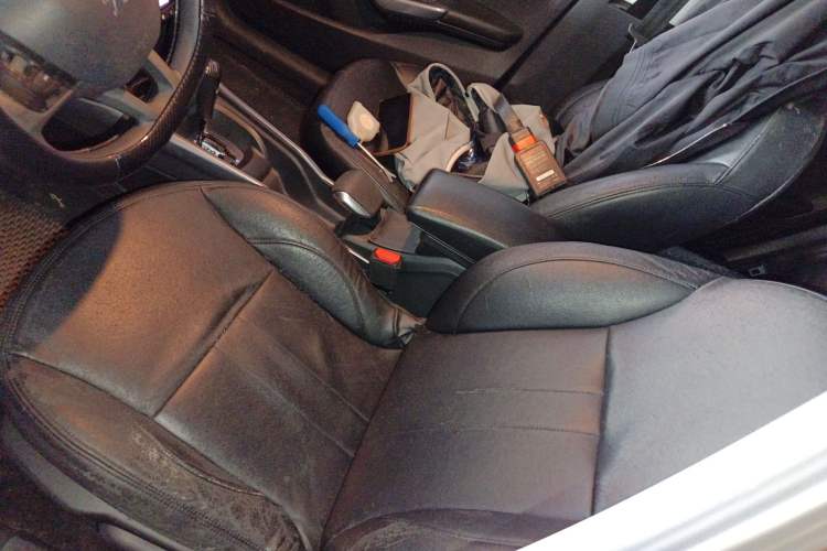 Used Peugeot 2008 2014 1.6L Automatic Fashion Edition
