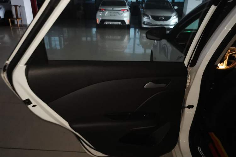 Used Chevrolet Monza 2020 Light Hybrid Redline 320T Dual-Clutch Joyful Edition