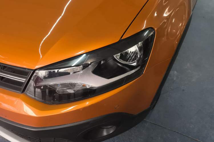 Used Volkswagen Polo 2014 1.6L Cross Polo Automatic
