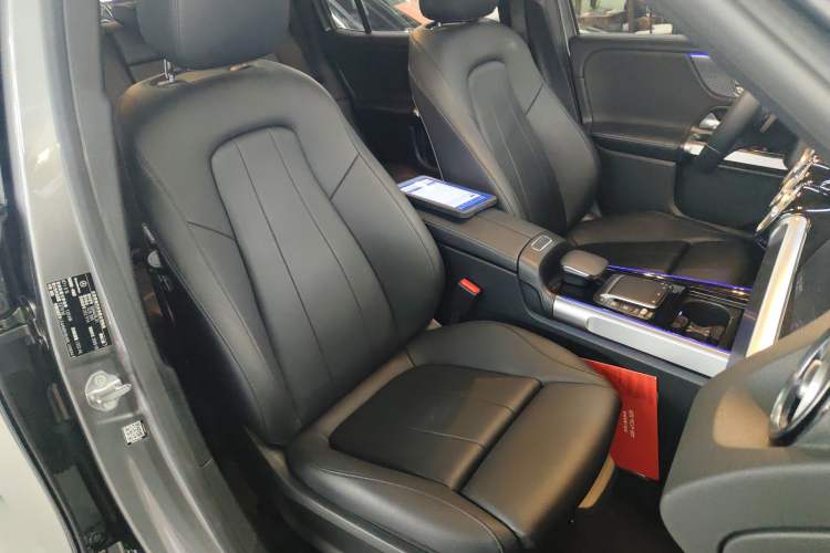 Used Mercedes-Benz GLB 2021 GLB 200 Fashion Model