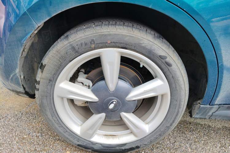 Used ORA Good Cat 2023 401 km Standard Range Luxury Version Lithium Iron Phosphate Exterior 5