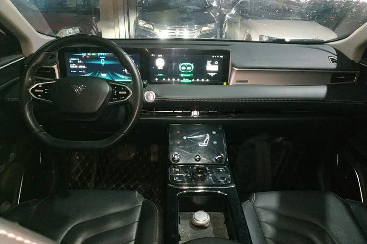 Used NETA U 2022 Zhi400 Pro Ternary Lithium
