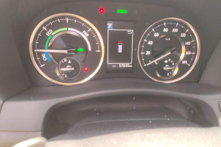 Used Toyota Vellfire 2021 Crown Dual-Engine 2.5L HV Luxury Edition Odometer Close Up