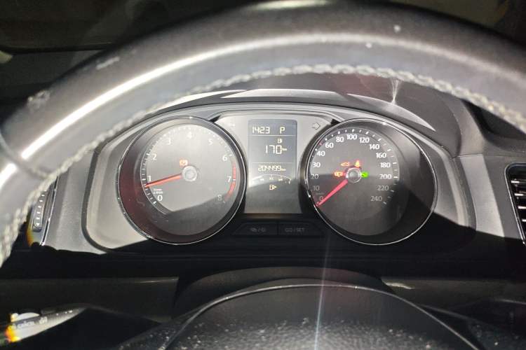 Used Volkswagen Lavida 2017 230TSI DSG Comfort Edition Instrument Cluster