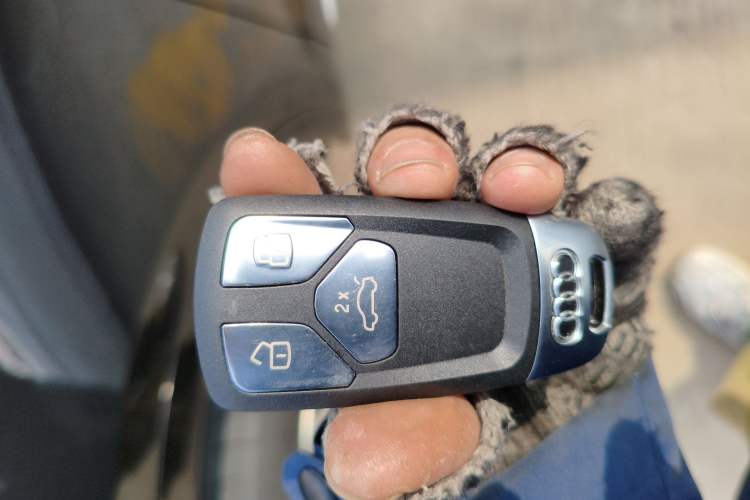 Used Audi Q5L 2022 45T Luxury Dynamic Model Vehicle Key