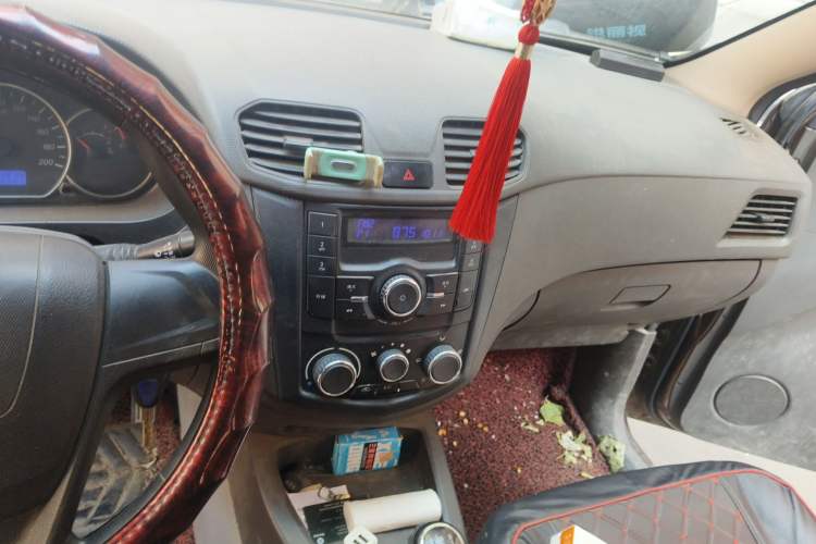 Used Wuling Hongguang 2015 1.5L S1 Standard China V-Emission Standards
