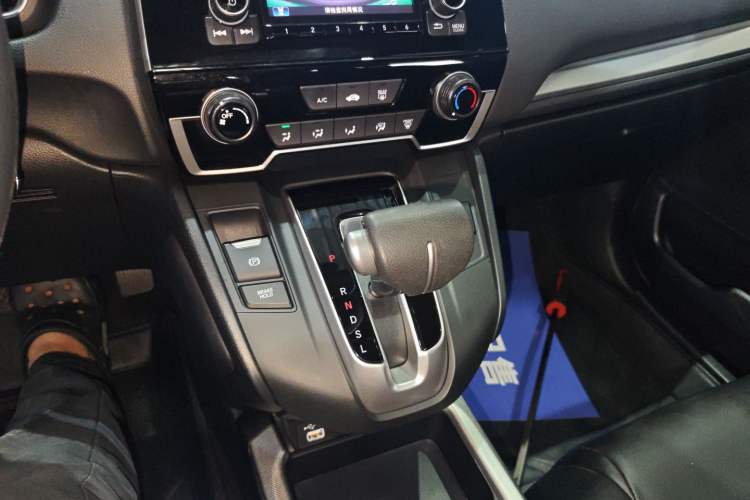 Used Honda CR-V 2021 240TURBO CVT 2WD Comfort Version Gear Lever