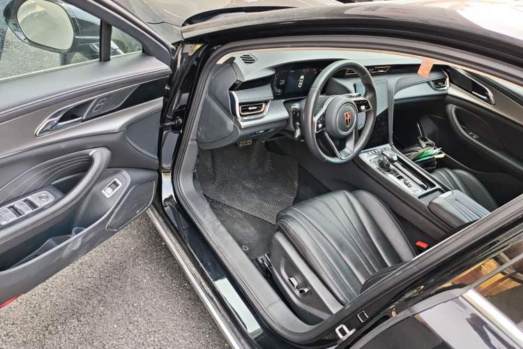 Used Hongqi H5 2024 1.5T DCT Smart Connect Flagship Edition Driver Seat