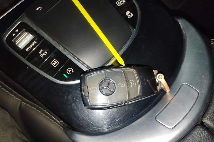 Used Mercedes-Benz GLC 2021 GLC 260 L 4MATIC Dynamic Edition Vehicle Key