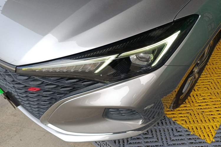 Used CHANGAN Eado 2020 PLUS Blue Whale NE 1.4T GDI DCT Prestige Model Left Front Headlight