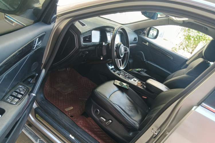 Used Zotye T600 2016 Sport Edition 2.0T DCT Prestige Model Driver Seat