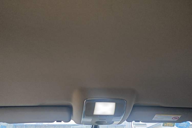 Used Zotye T600 Coupe 2017 1.5T Manual Luxury Model Headliner