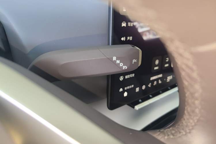 Used Avatr 12 2023 650 Three-Laser Four-Wheel Drive Performance Edition Gear Lever