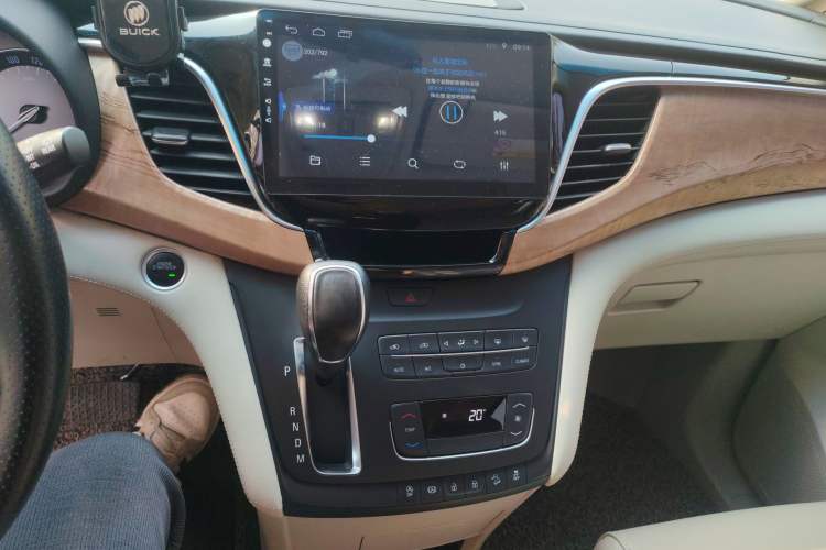 Used Buick GL8 2017 ES 28T Comfort Model China V Standard
