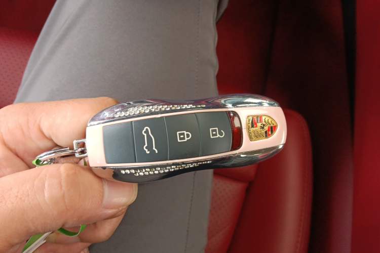 Used Porsche 718 2022 Boxster 2.0T Vehicle Key