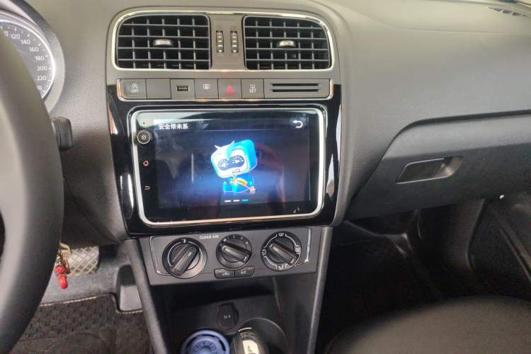 Used Volkswagen Polo 2018 1.5L Automatic Enjoyment Model Audio And AC Panel