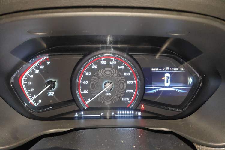 Used SAIC MAXUS D90 2017 2.0T Manual Two-Wheel Drive Mars
