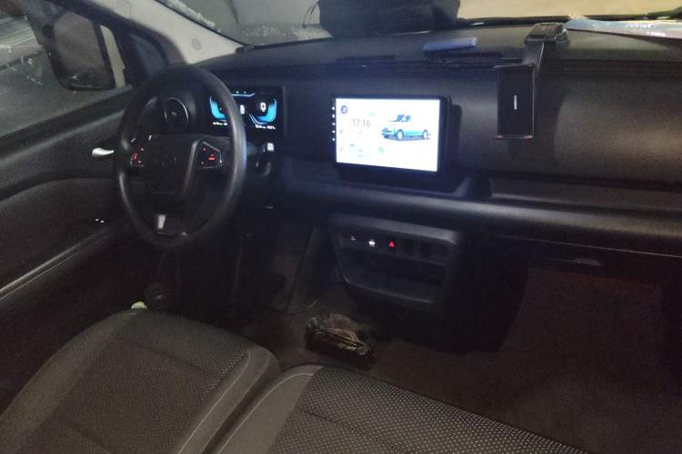 Used Ruichi EC75 2024 Pioneer Model I 41.5 kWh