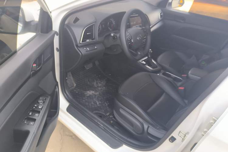 Used Hyundai Elantra (6th Generation / Lingdong) 2018 1.4T Dual-Clutch Xuan Dong · Dynamic Edition
