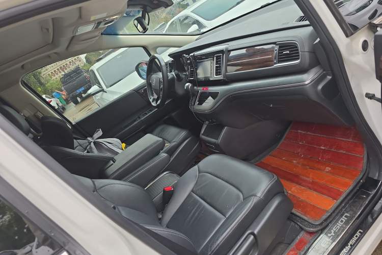 Used Honda Elysion 2016 2.4L Supreme Edition
