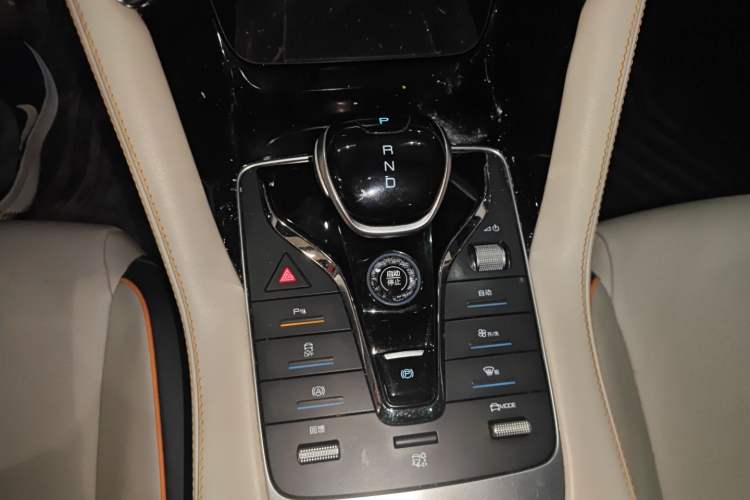 Used BYD Song PLUS New Energy 2021 EV Deluxe Model Gear Lever