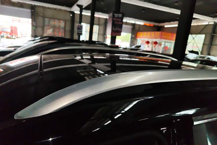 Used Roewe RX5 2018 20T Two-Wheel Drive Automatic Internet Smart Luxury Edition Roof