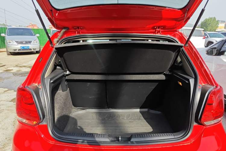 Used Volkswagen Polo 2012 1.6L Cross Polo Automatic Transmission