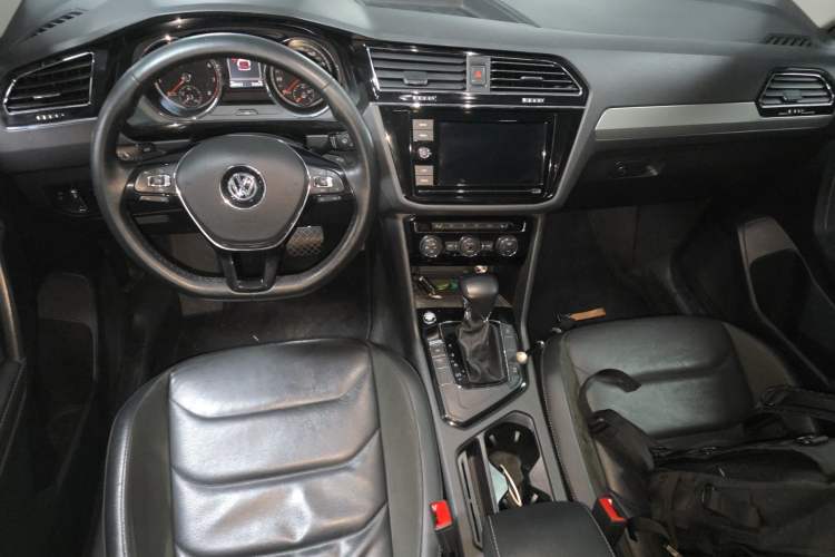 Used Volkswagen Tiguan L 2018 Facelift 330TSI Automatic Two-Wheel Drive Luxury Edition
