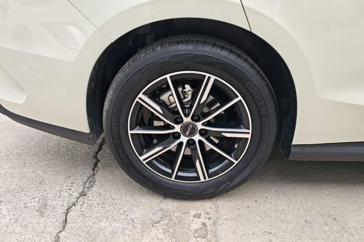 Used BYD Seal 06 New Energy 2024 DM-i 80KM Prestige Model
