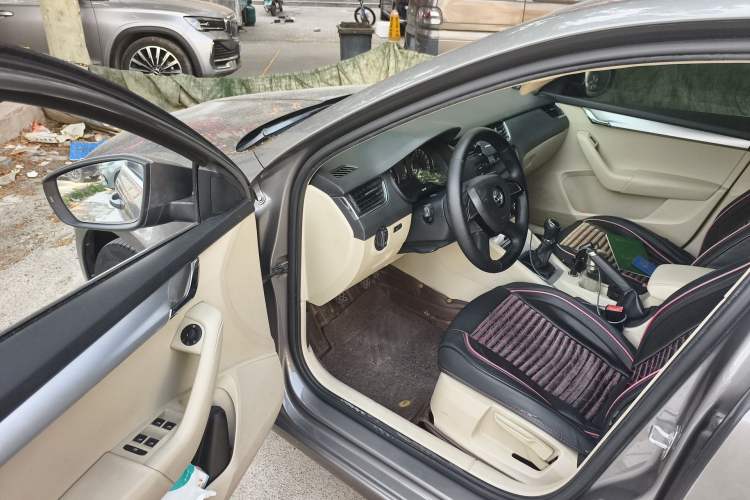 Used Skoda Octavia 2016 1.6L Manual Trend Edition