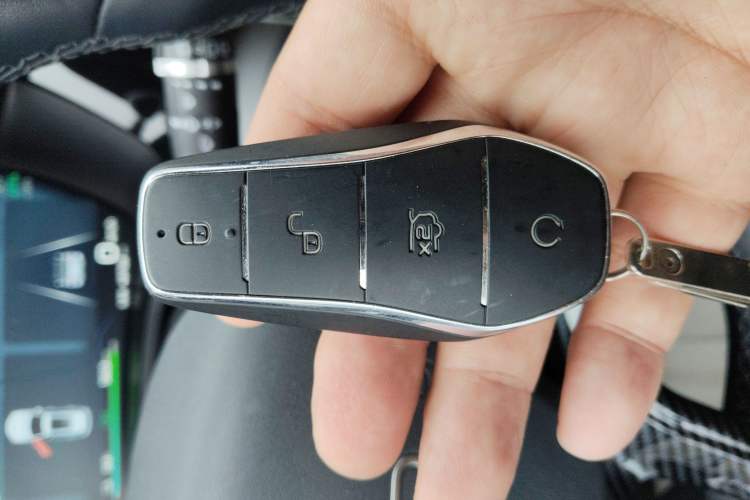 Used BYD Song PLUS New Energy 2023 Champion Edition EV 605KM Flagship PLUS Vehicle Key