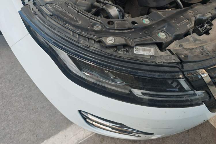 Used Land Rover Range Evoque 2021 Range Rover Velar 249 PS R-Dynamic S Performance Edition
