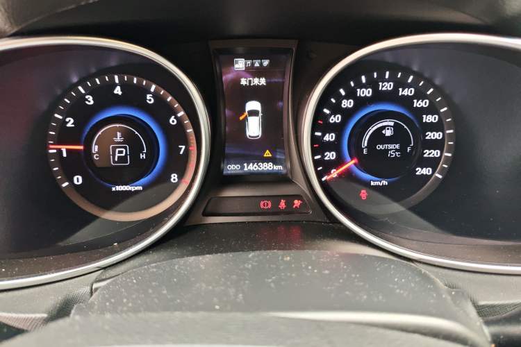 Used Hyundai Santa Fe 2013 2.4L Automatic 4x4 Smart Version Instrument Cluster