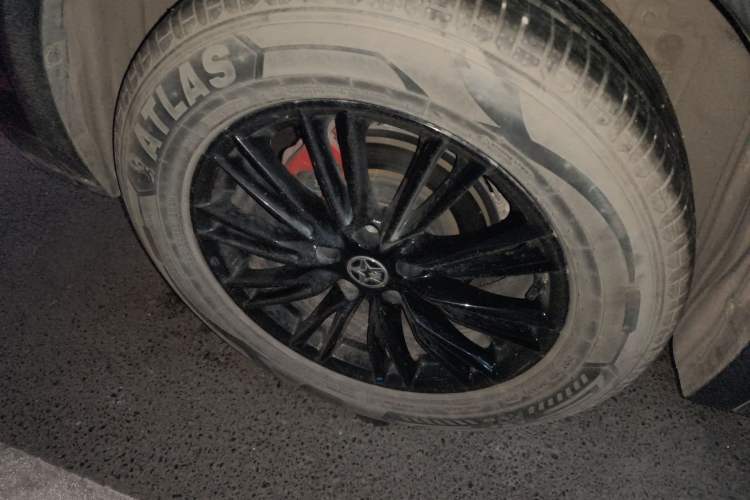 Used Venucia V 2023 260T Black Horse Edition Pro
