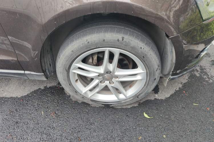 Used Audi Q5 2017 40 TFSI Technology Edition Right Front Wheel Hub