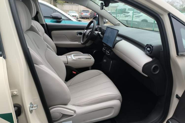 Used AION UT 2025 420 Intelligent Luxury Edition
