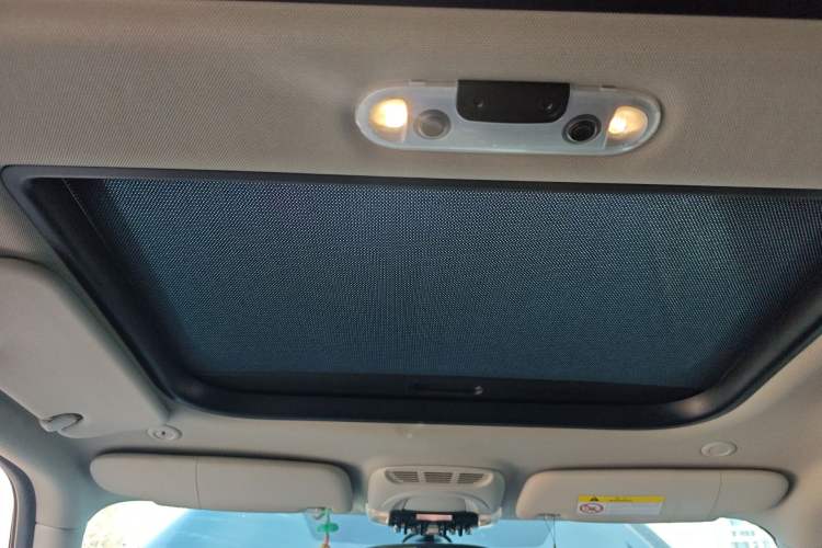 Used MINI Clubman 2018 1.5T COOPER Artist Headliner