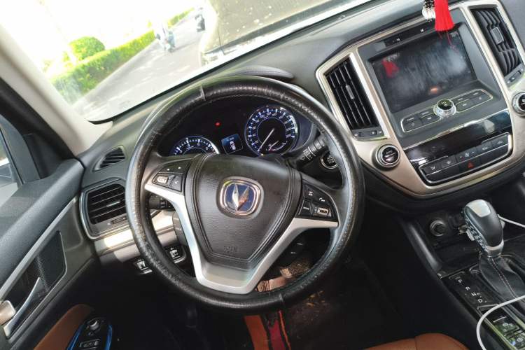 Used CHANGAN CS95 2017 2.0T Two-Wheel Drive Zhituo Edition
