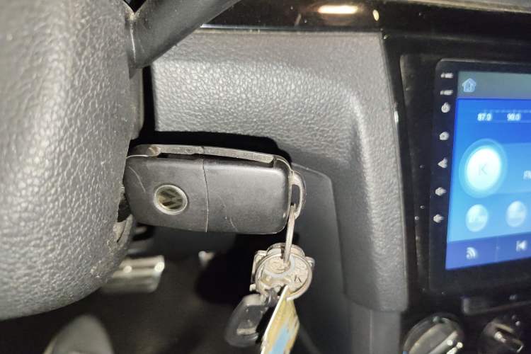 Used Volkswagen C-TREK 2017 1.6L Automatic Comfort Model Vehicle Key