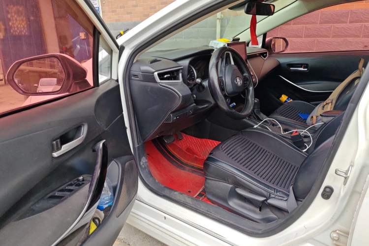 Used Toyota Corolla 2019 Dual-Engine 1.8L E-CVT GL-i Elite Edition Driver Seat