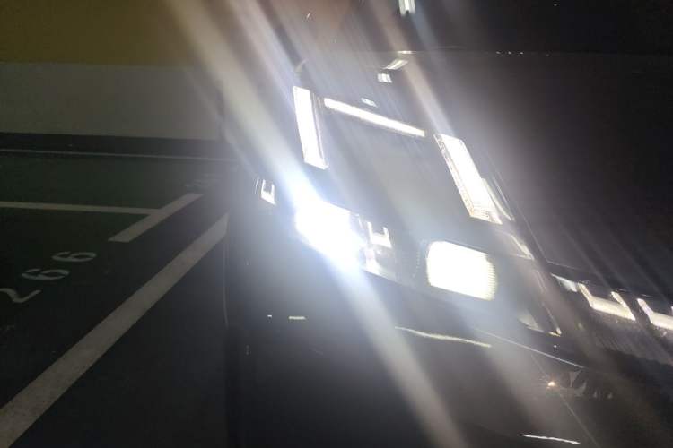 Used Lynk & Co 08 EM-P 2023 245km Ultra-Long Range Halo Right Front Headlight