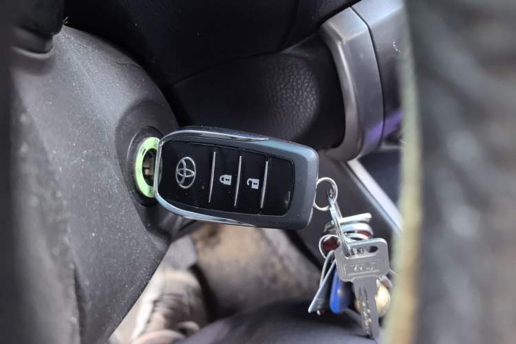 Used Toyota YARiS L Zhi Xuan 2014 1.3E Manual Charm Edition
