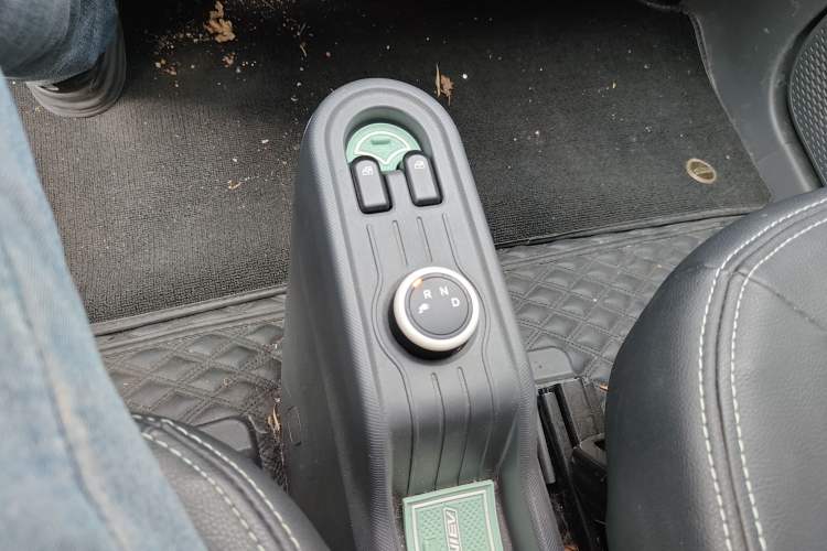 Used Wuling Hongguang MINIEV 2022 Macaron Fashion Edition Lithium-Nickel-Cobalt-Alpha-oxide
