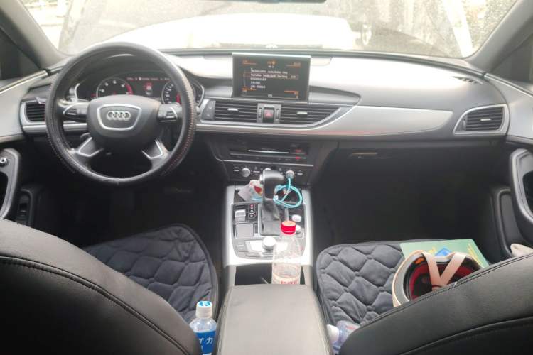 Used Audi A6L 2014 TFSI Comfort Model Center Console